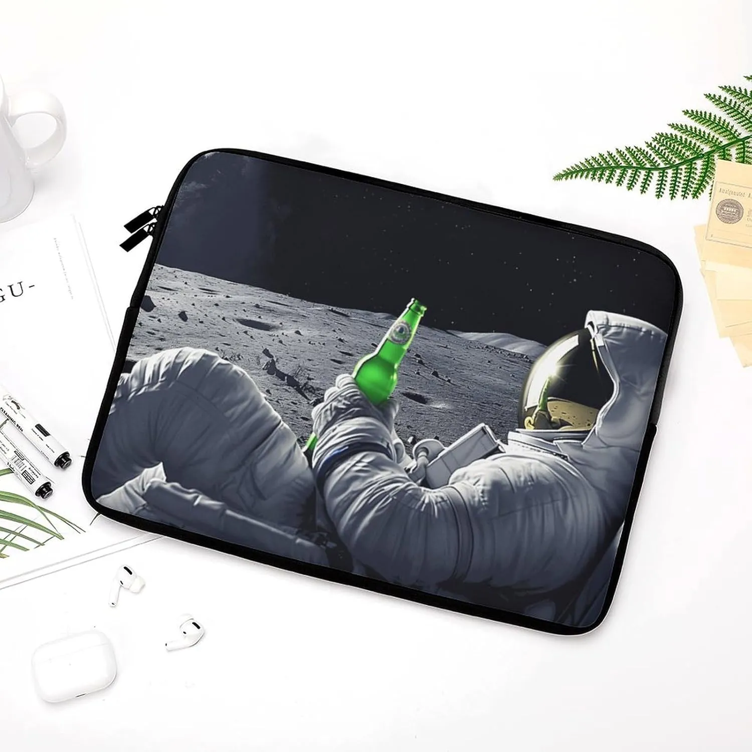 Astronaut in Moon Laptop Sleeve 13/15 Inch Briefcase Cover Shockproof Protective Case Handbags Portable Laptop Bag