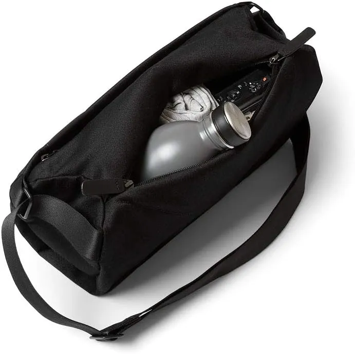 Bellroy Sling Bag (Unisex Compact Crossbody Bag, Multiple Compartments, Water-resistant Materials, Holds Phone, Camera & Water Bottle) - Melbourne Black