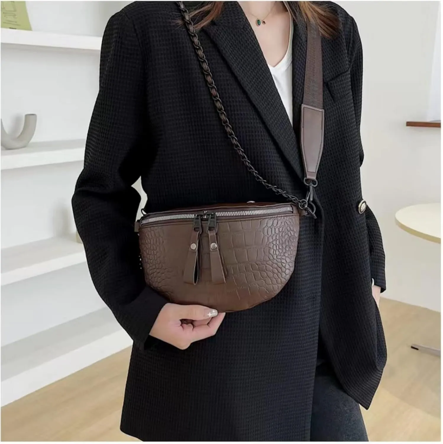 Chain Fanny Pack,Fashion Match Various Styles Of Clothes Bum Bag,Pu Mat Trend Design Belt Bag,Strong Durable Easy Storage Crossbody Bag,Fashionable Wearable Items With Rich Usage Scenarios (khaki)