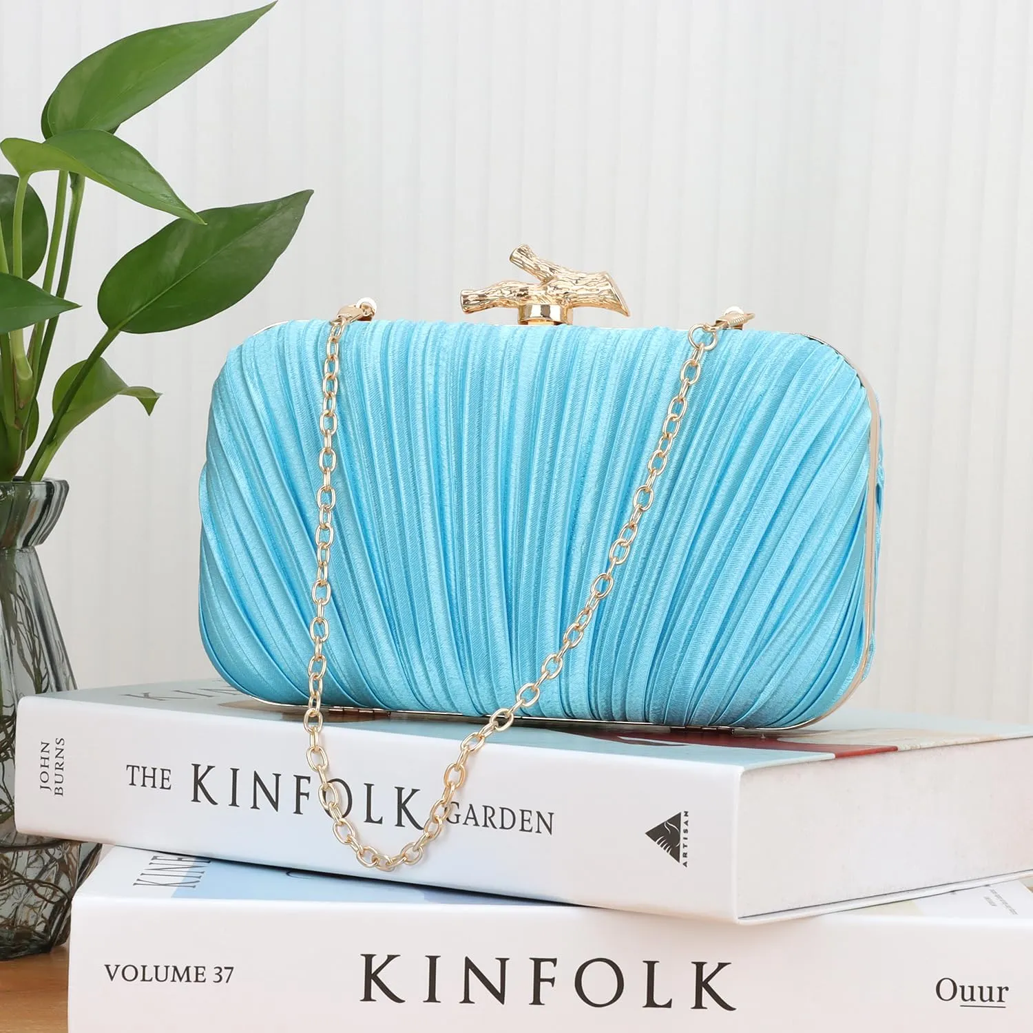 Clutch Purses for Women Evening Bag Pleated Clutch Bag with Chain for Wedding Party