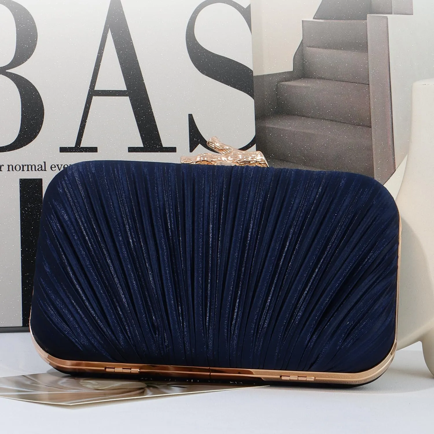 Clutch Purses for Women Evening Bag Pleated Clutch Bag with Chain for Wedding Party