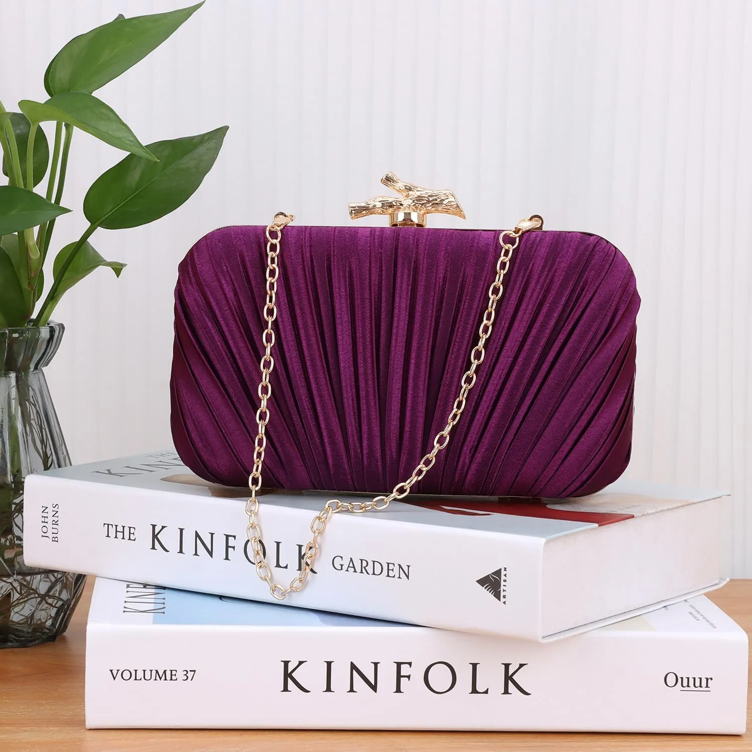 Clutch Purses for Women Evening Bag Pleated Clutch Bag with Chain for Wedding Party