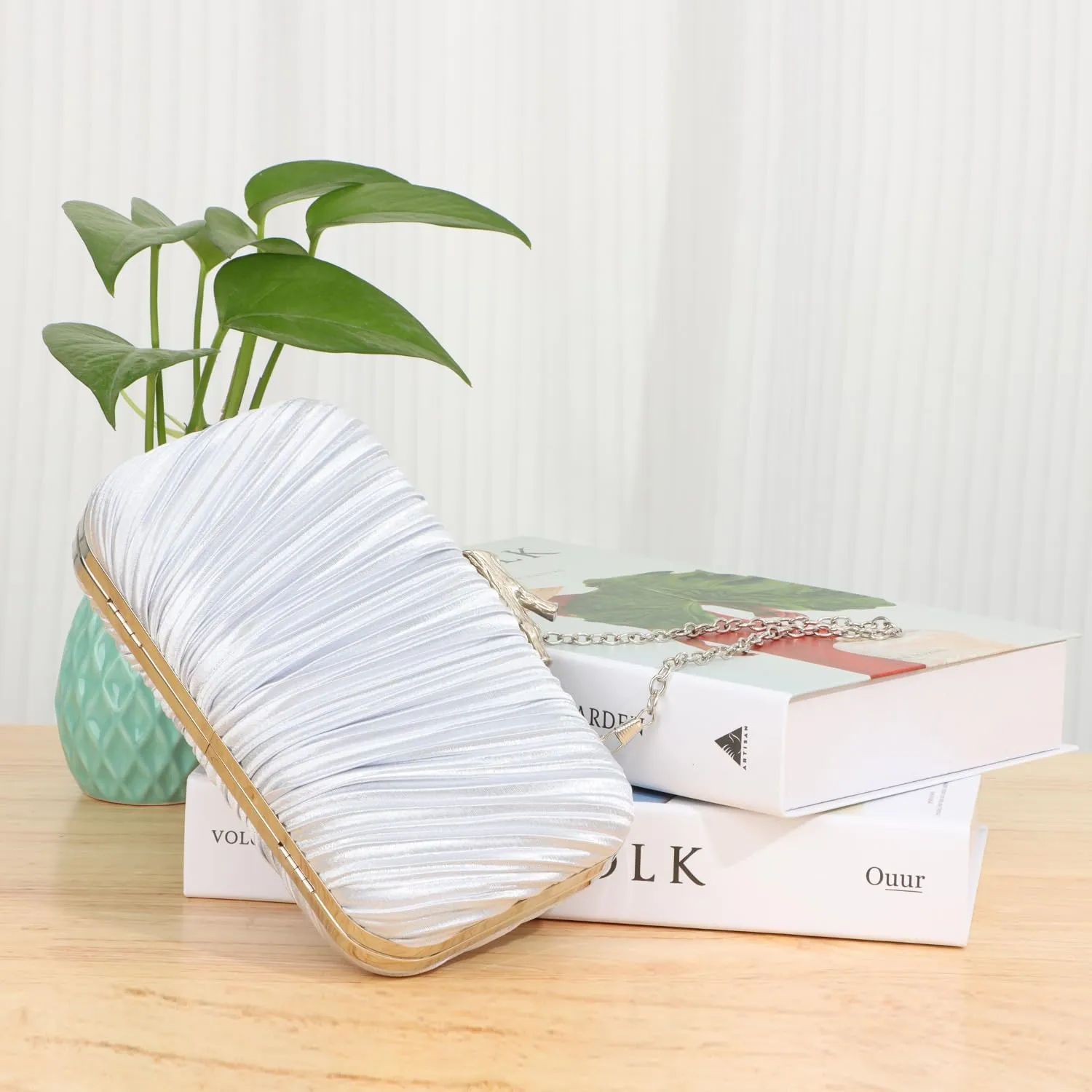Clutch Purses for Women Evening Bag Pleated Clutch Bag with Chain for Wedding Party