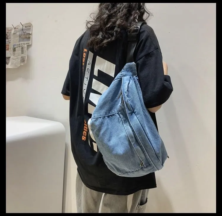 Denim Fanny Pack Casual Waist Bag for Women Small Adjustable Hobo Belt Bag Grunge Phone Holder for Work Crossbody Bag (light blue)
