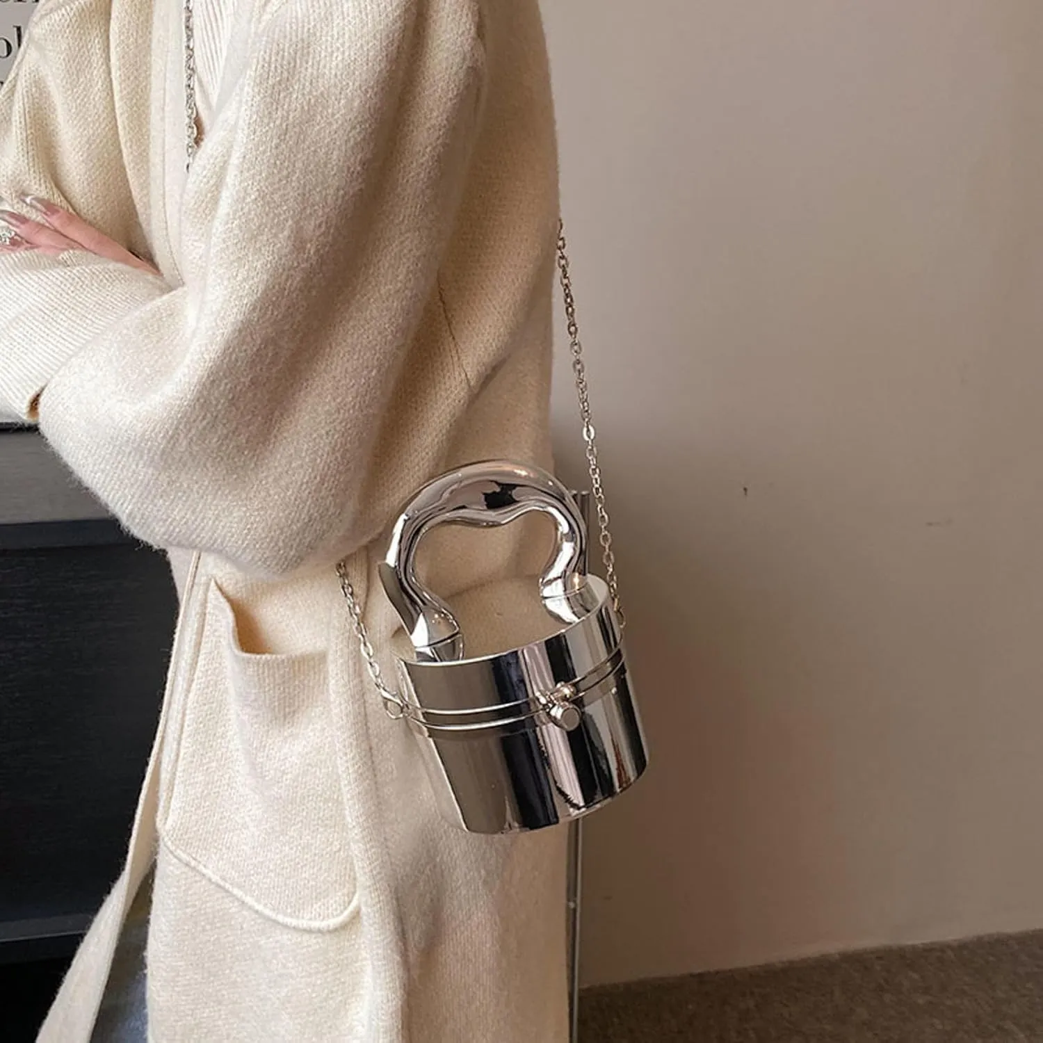 European And American Fashion Shiny Women's Acrylic Cylindrical Box Bag Single Shoulder Crossbody Bag For Women