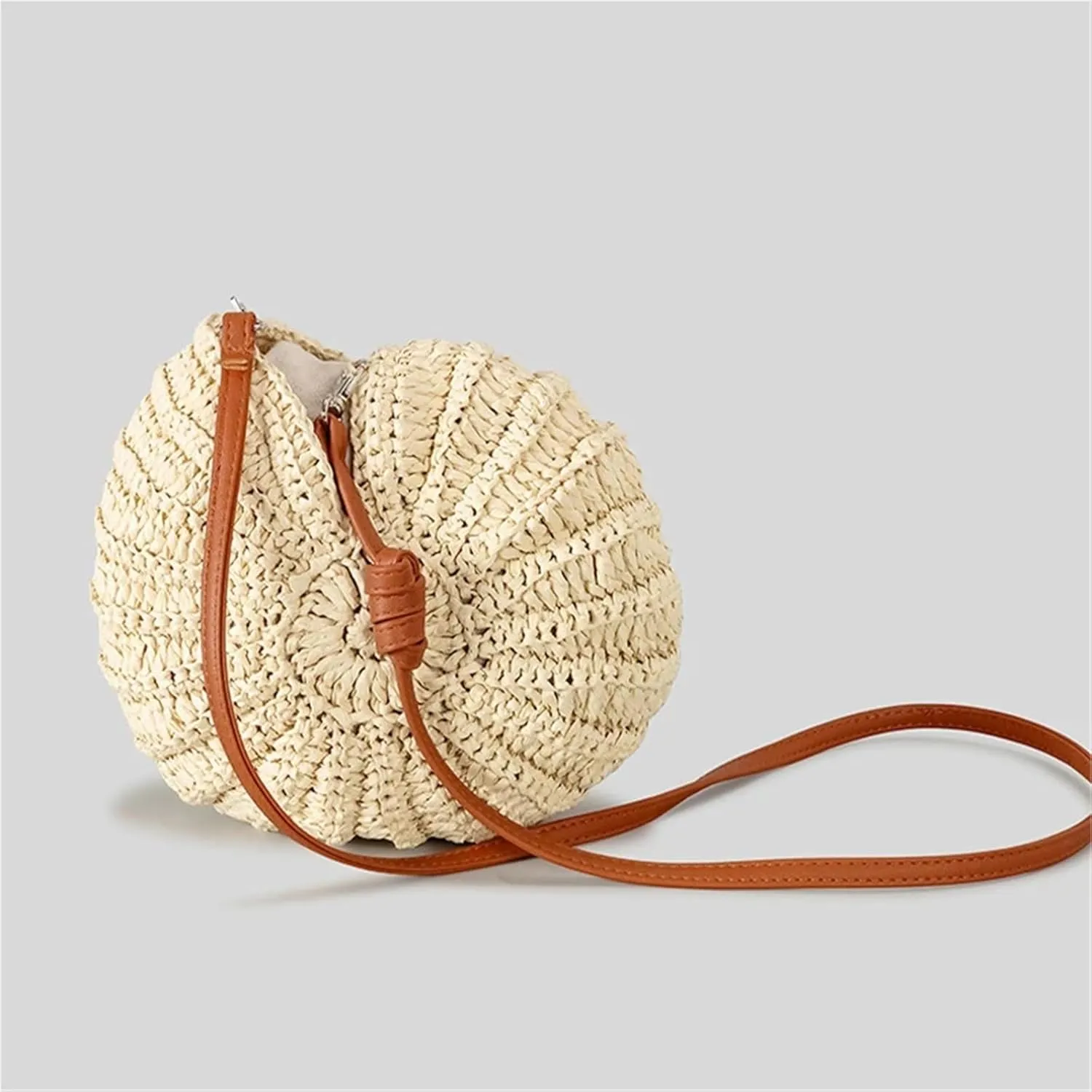 Hand-woven Bag Women's Seaside Conch Shell Messenger Bag Cute Pearls Chains Handmade Weave Crossbody Bag Novelty Handbags