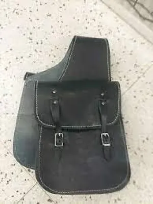 Horse Saddle Bag Cowhide Genuine Leather Western Equestrian Trail Simple Horse Saddle Bag Pack Equipment Horse Saddle Bags Size: 10” L x 10” W x 3 ½” D inches, SMPL53