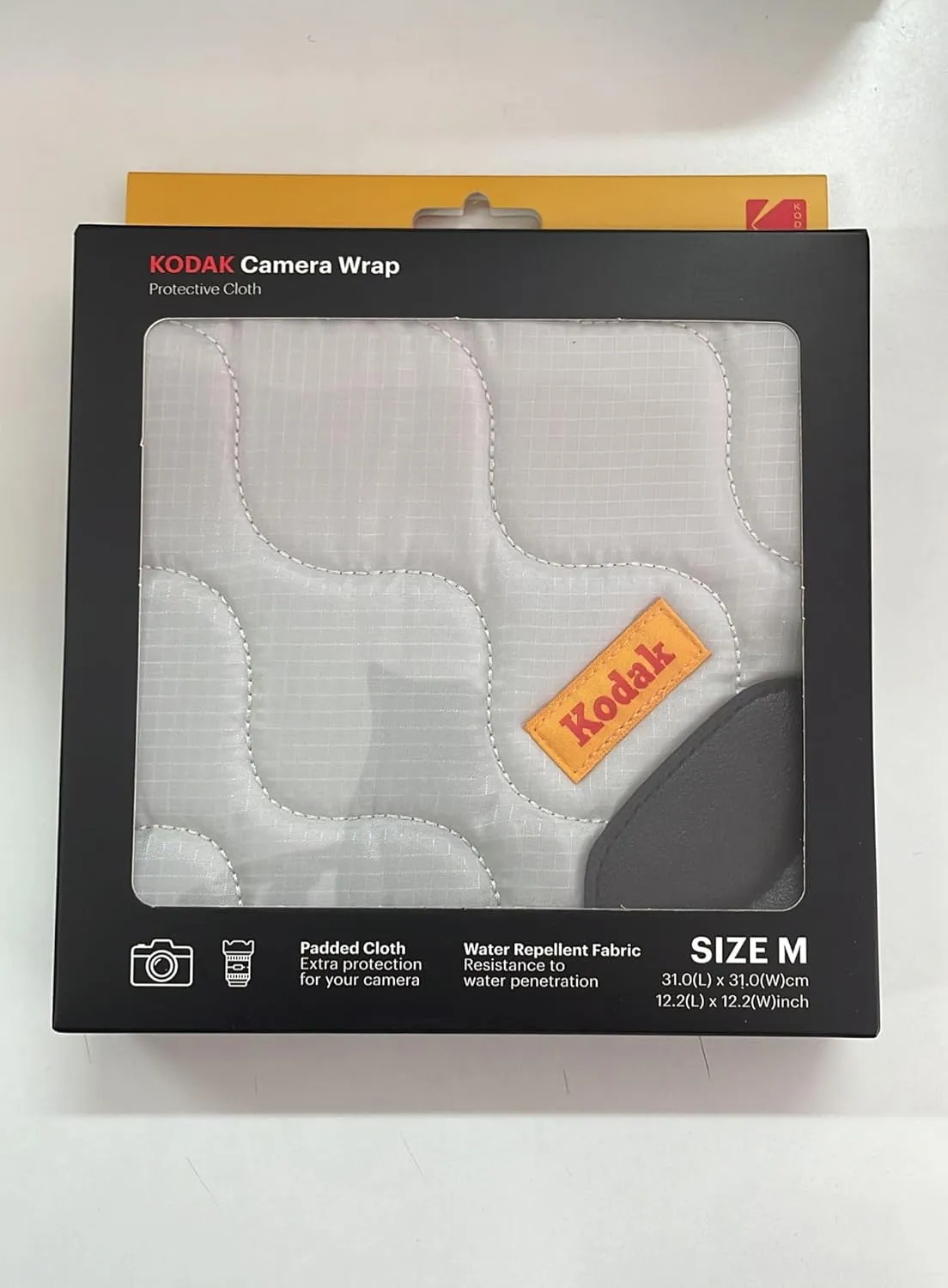 KODAK Camera Wrap Size M 31x31cm - Water-Resistant, Anti-Scratching and Dust-Free Protective Cloth for Mirrorless Camera, Compact Camera, Prime Lens (Light Grey) [ONE Item]