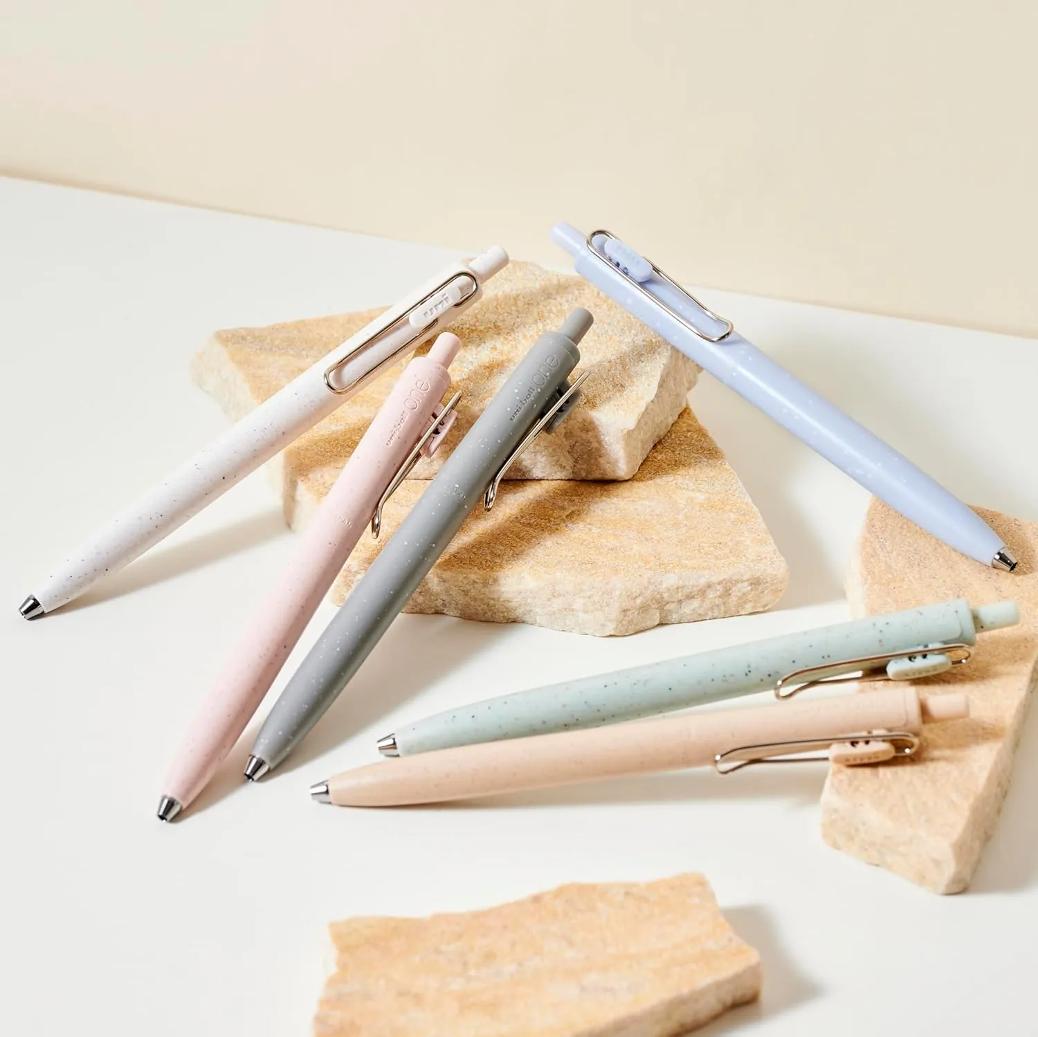 Mitsubishi Pencil UMNSFT38.DDG Gel Ballpoint Pen Uni-Ball One F 0.38 Limited Edition D Dark Gray