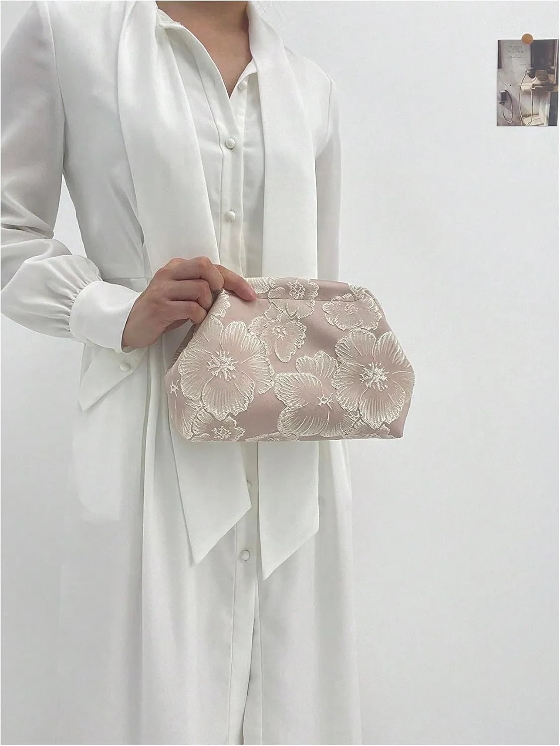 OYOANGLE Women's Flower Embroidery Clutch Purse Kiss Lock Shoulder Bags Evening Handbag