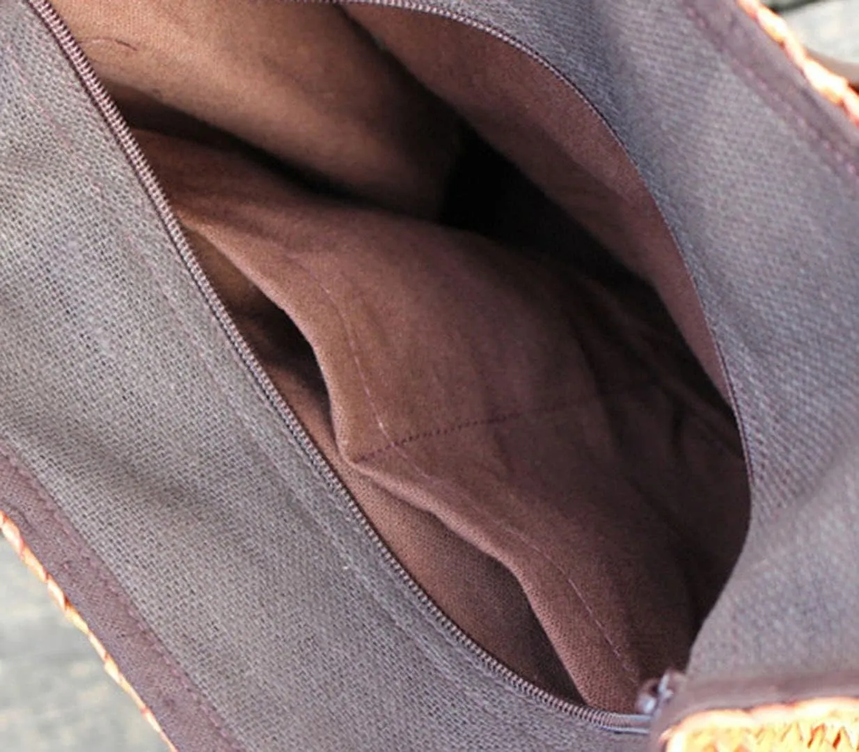 QZUnique Hand-woven Straw Bag Women Summer Beach Handbag Purse Retro Rattan Tote Clutch Travel Bag with Wood Round Top Handle