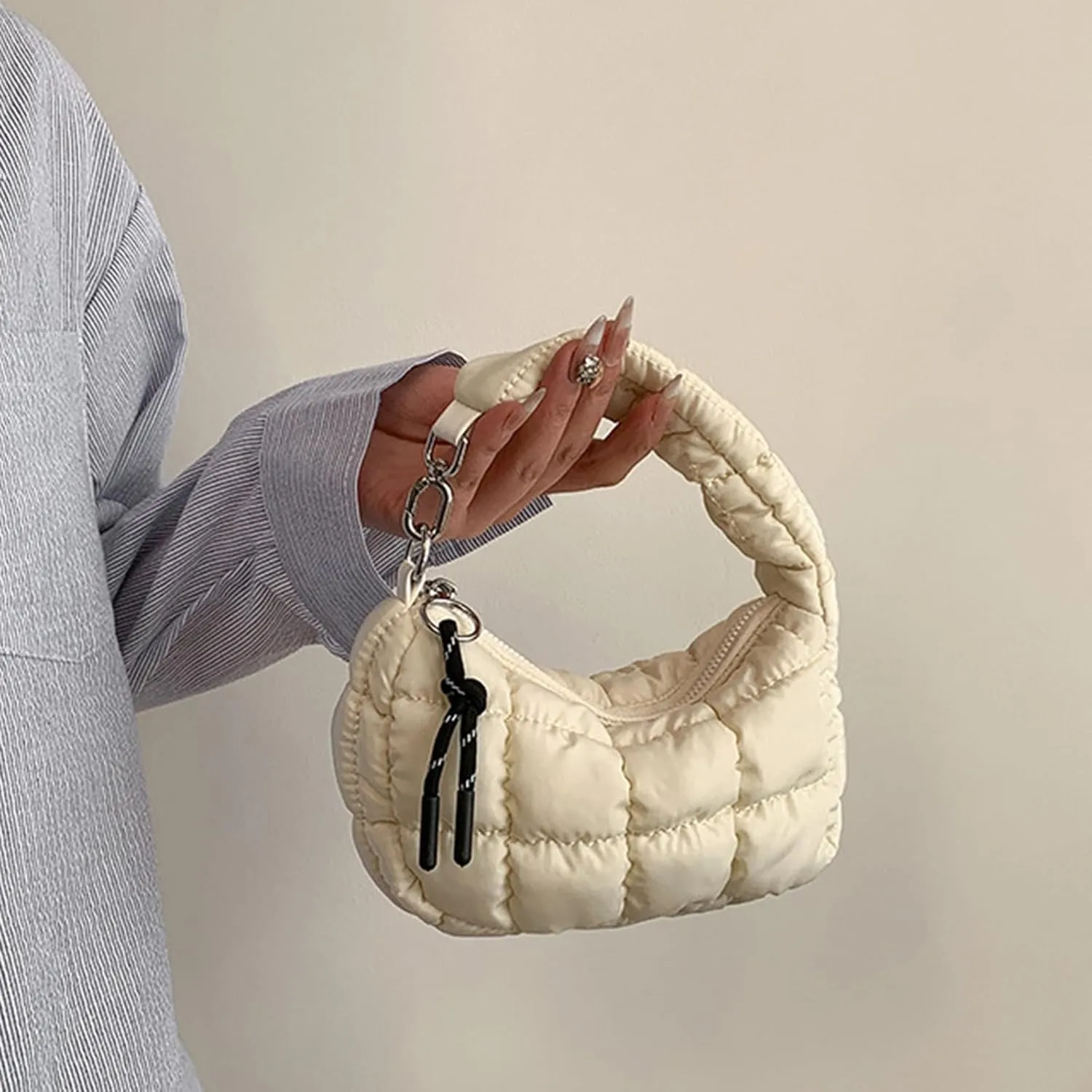 Small Puffer Purse, Mini Puffer Bag Wristlet Purses for Women Office Shopping, Lightweight Nylon Quilted Bag Gift