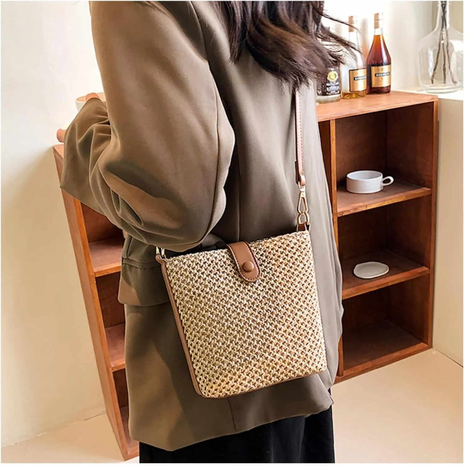 Straw Crossbody Bags Women Summer Woven Bucket Handbag Resort Trendy Shoulder Tote 2025 Beach Purse