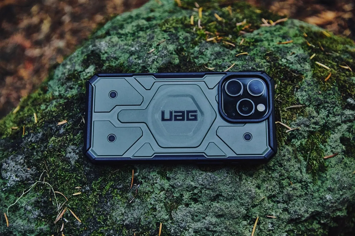URBAN ARMOR GEAR UAG Designed for iPhone 16 Case 6.1" Pathfinder - Compatible with MagSafe Charging Rugged Shockproof Anti-Slip Military Grade Protective Cover, Olive Drab