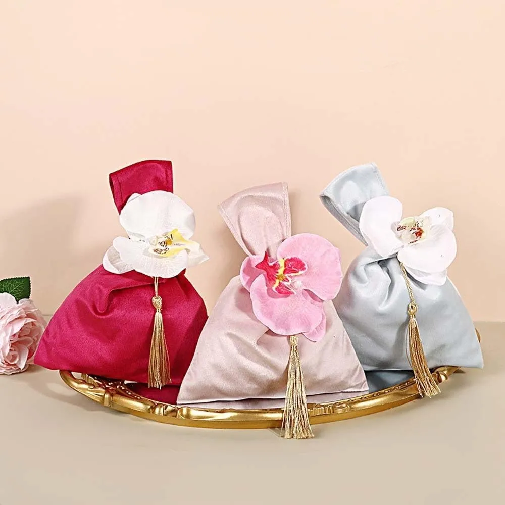 Velvet Cloth Gift Pouches,Flower Wrist Bag Elegant Shopping Fashion Festive Sugar Bag Tassel Bags