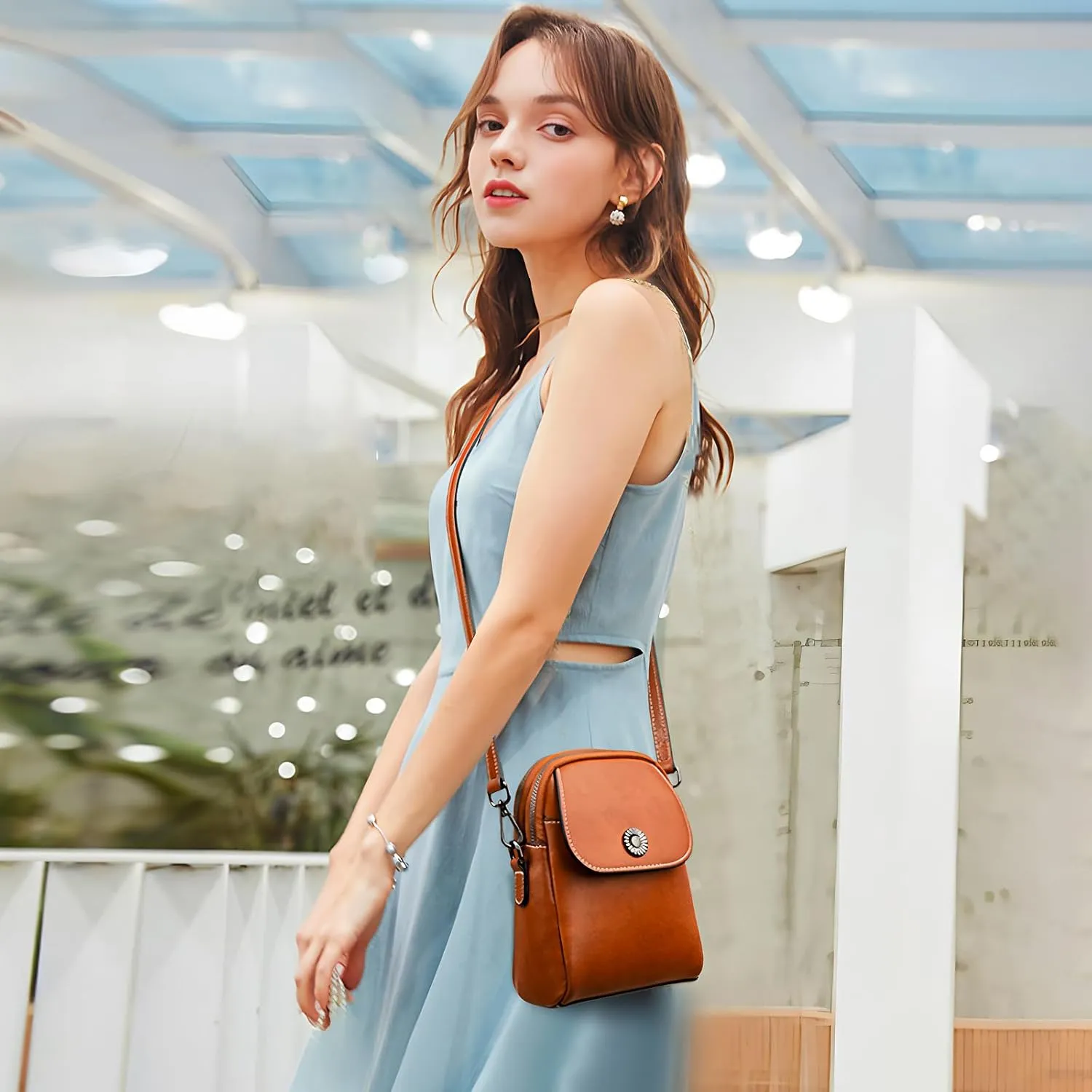 Vintage Small Crossbody Bags for Women Trendy, Leather Triple Compartment Phone Wallet Purse with Adjustable Strap