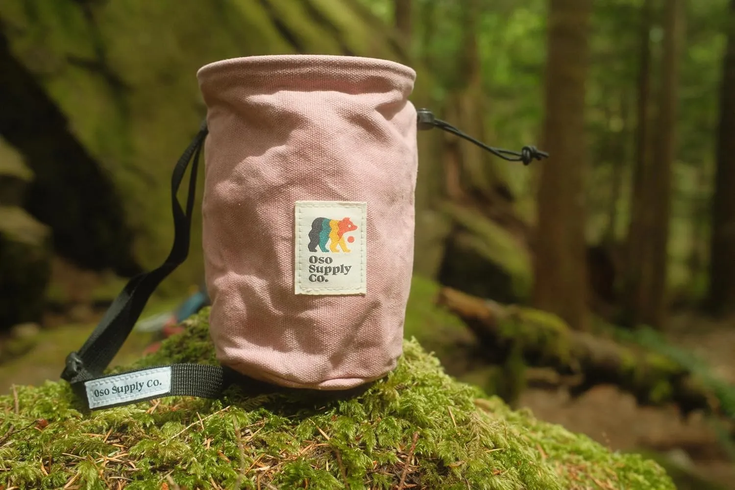 Waxed Canvas Chalk Bag for Rock Climbing, Bouldering Chalk Bucket with Belt, Waterproof, Zippered Pocket - Perfect Rock Climbing Gear, Equipment for Indoor/Outdoors