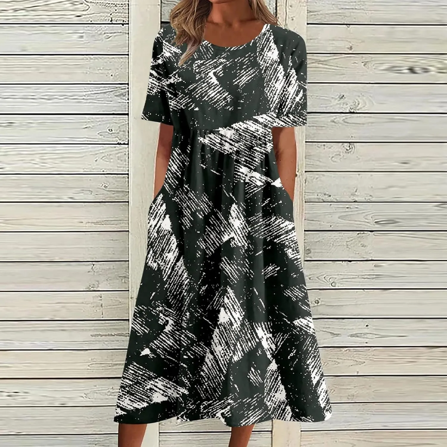 Women's Summer Floral Maxi Dress Trendy Graphic Print Short Sleeve Crewneck Dress Ruffle Swing Beach Long Dresses